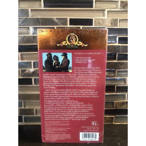 Fiddler On the Roof 1971 VHS 2 Tape box set New Factory Sealed 3 Academy Awards - Picture 3 of 3